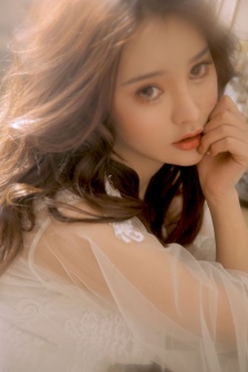 女教师出差丈夫